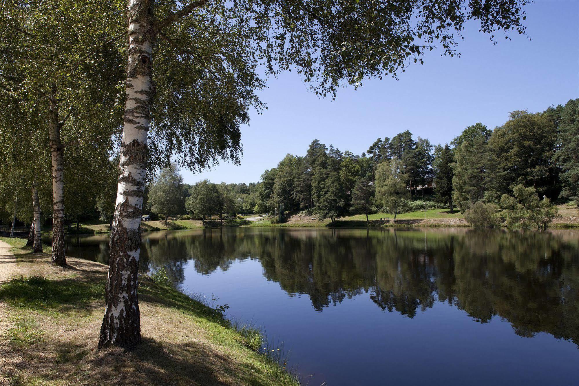 Vacanceole - Residence Le Domaine Du Bosquet Égletons Exteriör bild