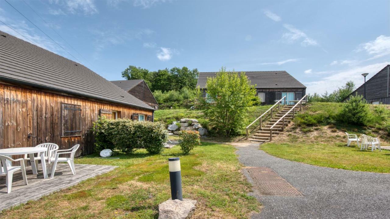 Vacanceole - Residence Le Domaine Du Bosquet Égletons Exteriör bild