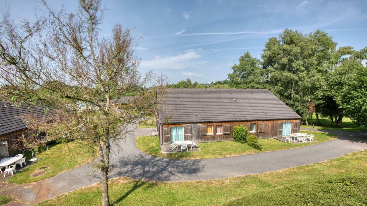 Vacanceole - Residence Le Domaine Du Bosquet Égletons Exteriör bild