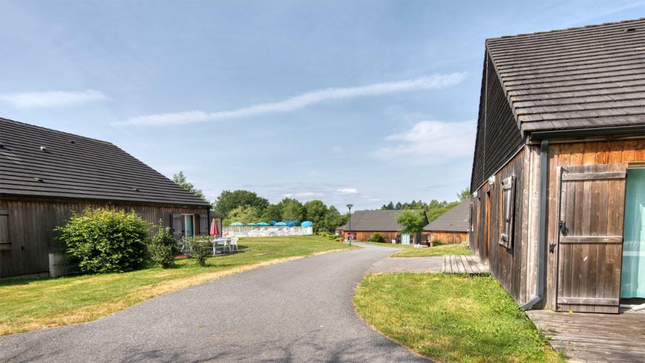 Vacanceole - Residence Le Domaine Du Bosquet Égletons Exteriör bild