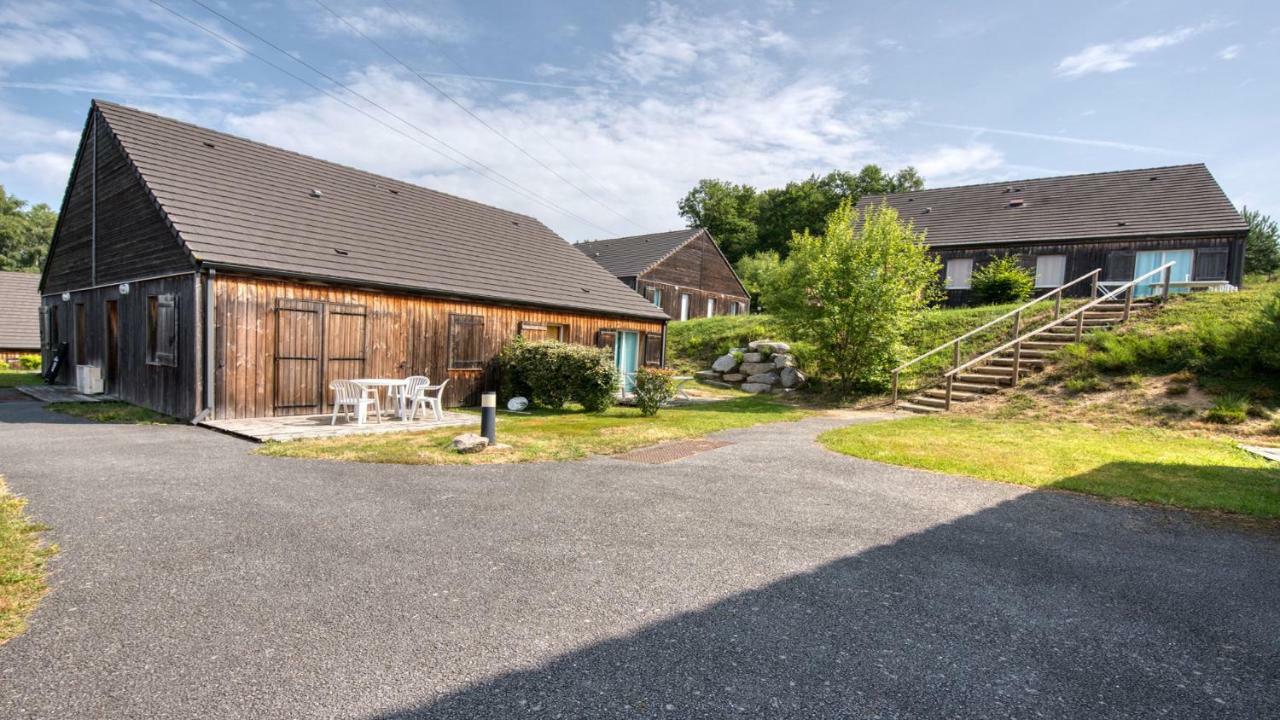 Vacanceole - Residence Le Domaine Du Bosquet Égletons Exteriör bild
