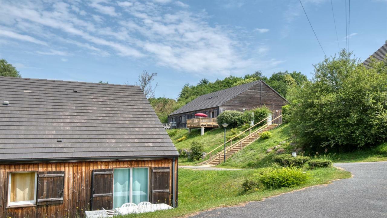Vacanceole - Residence Le Domaine Du Bosquet Égletons Exteriör bild