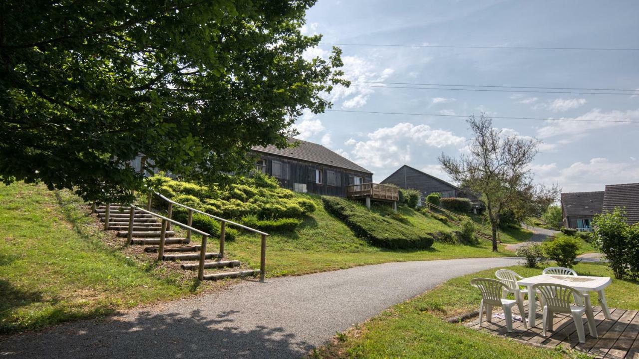 Vacanceole - Residence Le Domaine Du Bosquet Égletons Exteriör bild